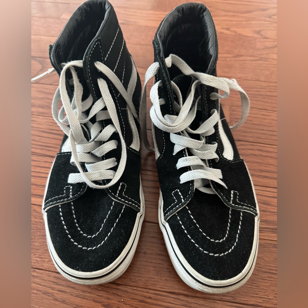 Black Vans size 6